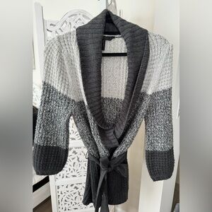 BCBG MaxAzria Chunky Gradient Sweater Medium – Cozy Knit